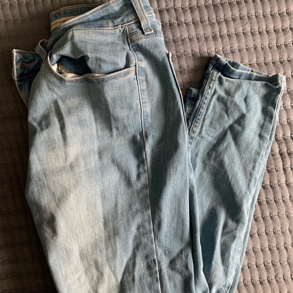 Levi’s 535 Jeans